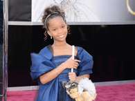 A atriz Quvenzhane Wallis passou pelo tapete vermelho do Oscar 2013, neste domingo (24), no Hollywood & Highland Center, na Califórnia Foto: 