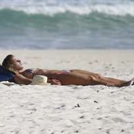 Veja fotos de Robertha Portella tomando sol no Rio. Foto: Dilson Silva