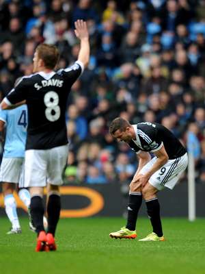 Jay Rodriguez sofreu uma lesão no ligamento do joelho direito durante a partida contra o Manchester City Foto: Getty Images