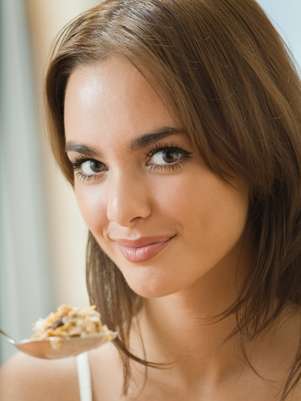 Por meio dos cereais é possível unir alimentação saudável e cuidados diários com a pele Foto: Shutterstock