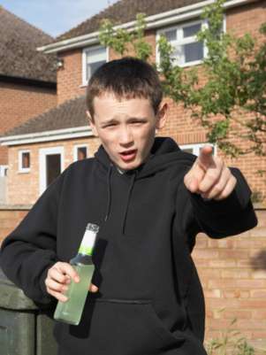 Análise levantou crianças internadas na Inglaterra por problemas com bebidas alcoólicas Foto: Getty Images