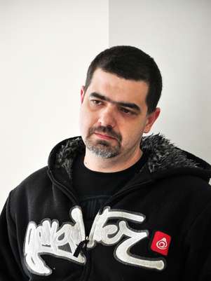 Gregor Smal, 39 anos, foi preso com vários artigos nazistas Foto: Marco Charneski / Tribuna do Paraná/Especial