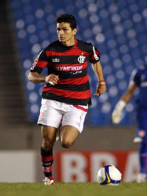 Angelim foi campeão brasileiro pelo Flamengo em 2009 Foto: Daniel Zappe/Vipcomm
