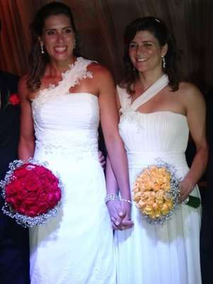 Lili e Larissa se casaram em Fortaleza (CE) Foto: Facebook / Reprodução