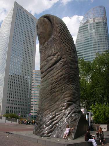 5-pulgar-de-la-defense-paris.jpg
