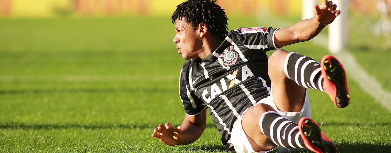 Jogos de Corinthians e Palmeiras promovem 'show de horrores'