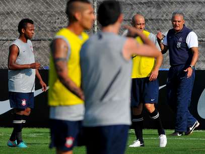 Tite está cotado para assumir a Seleção Brasileira na vaga de Mano Foto: Edson Lopes Jr. / Terra