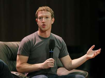CEO e garoto prodígio do Facebook, Mark Zuckerberg anunciou os resultados da empresa em nota ao mercado Foto: Maxim Shemetov / Reuters