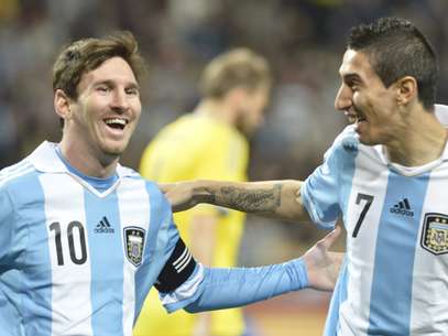 Messi e Di Maria ajudaram Argentina a fazer 3 a 1 na Suécia Foto: EFE