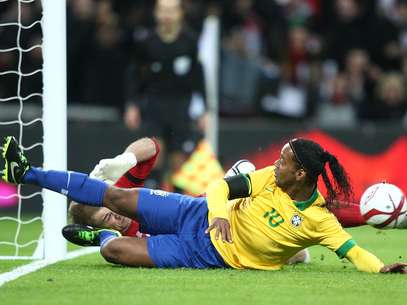 Com atuação apagada, Ronaldinho falhou em sua volta à Seleção Foto: Mowa Press / Divulgação