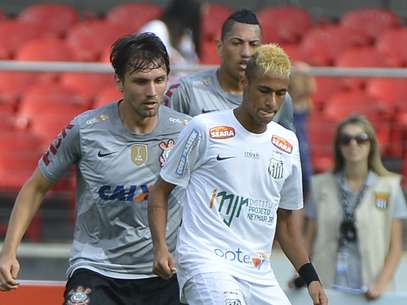 Neymar teve atuação apagada diante do Corinthians Foto: Marcelo Pereira / Terra Neymar teve atuação apagada diante do Corinthians Foto: Marcelo Pereira / Terra