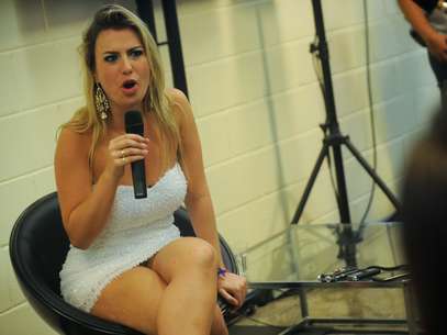 Depois da grande final do Big Brother Brasil 13, que corou a mineira Fernanda como campeã, o trio finalista posou para fotos no Projac, da TV Globo, e conversou com os jornalistas Foto: Mauro Pimentel / 