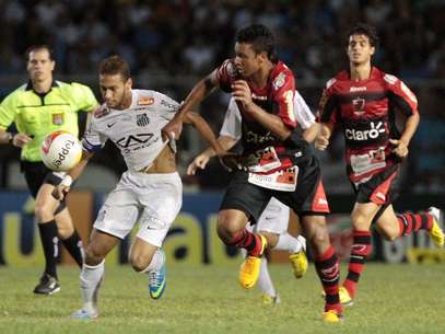 Neymar não fazia gols há seis jogos Foto: Célio Messias / Agência Lance