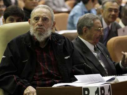O ex-presidente cubano Fidel Castro participa da sessão de abertura da Assembleia Nacional do Poder Popular, em Havana, em fevereiro. 24/02/2013 Foto: Ismael Francisco / Reuters