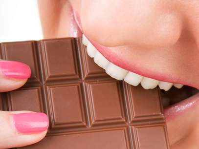Chocolate amargo é mais indicado para manter saúde bucal