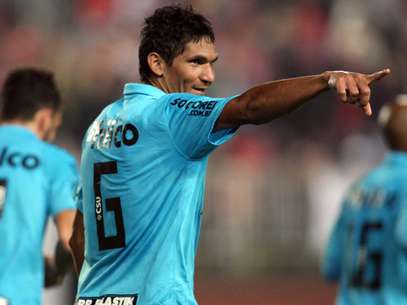 Zagueiro Durval teve passagem de destaque pelo Sport Foto: Cristiano Andujar / Agência Lance