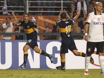 Riquelme foi decisivo para o Boca Juniors com um golaço Foto: AP