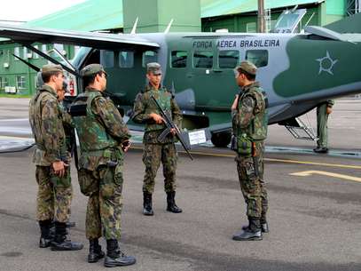Agentes da Anac e militares reforçaram o controle em aeródromos da fronteira Foto: FAB / Divulgação