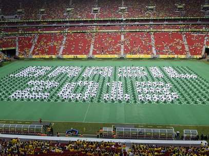 Mosaico forma a sede e o ano da Copa das Confederações Foto: Ricardo Matsukawa / Terra