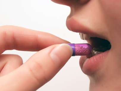 Os nutricosméticos podem ser encontrado em pílulas ou em líquido Foto: Getty Images