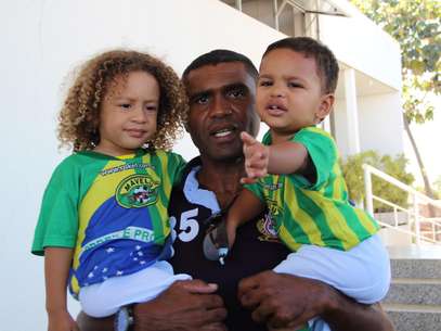 Fama repentina mudou a rotina das duas crianças de Teresina Foto: Yala Sena / Especial para Terra