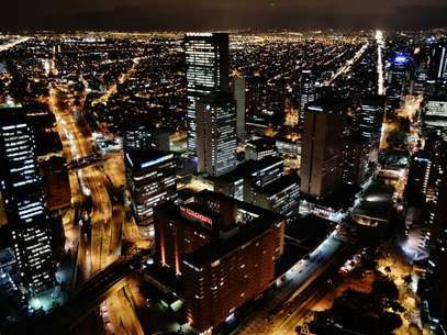 Vista do topo da Torre Colpatria, edifício mais alto da Colômbia e um dos maiores da América do Sul Foto: Creative Commons