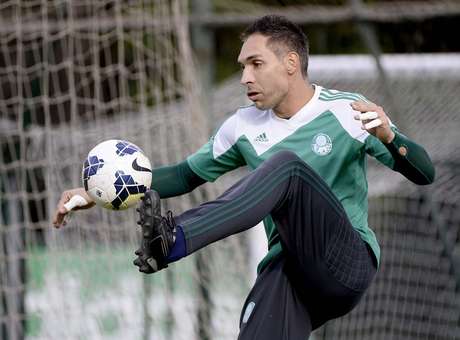 Capitão, Prass pede cuidado e alerta Aidar: 