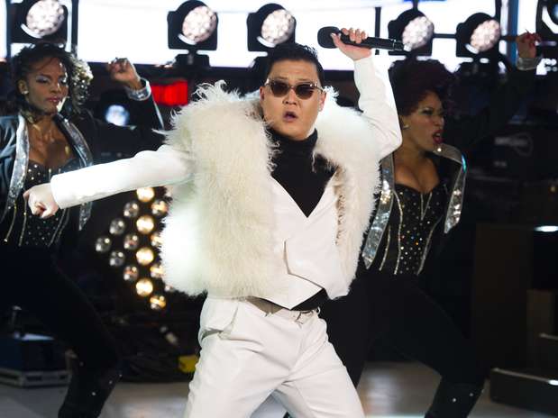 Astro sul-coreano Psy bateu recorde de visualizações no YouTube com clipe imitando ricos de bairro de Seul Foto:  / AP