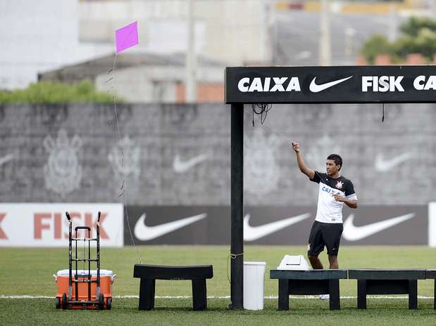 Paulinho segue na mira da Inter de Milão Foto: Ricardo Matsukawa / Terra