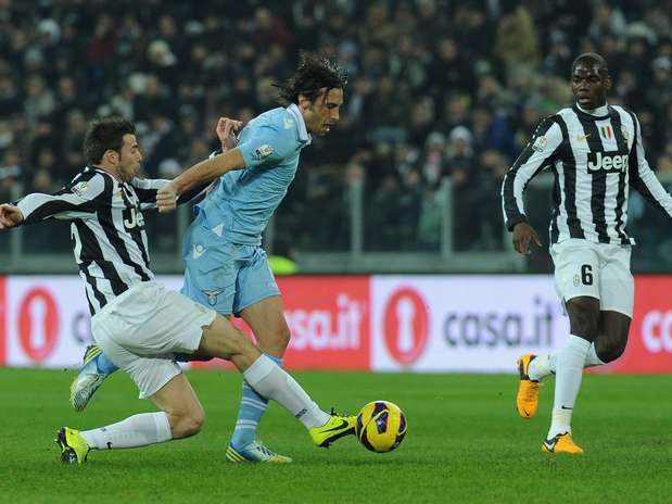 Mauri marcou no fim e evitou derrota da Lazio no jogo de ida, em Turim Foto:  / Getty Images