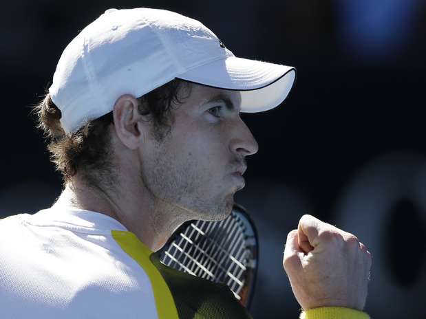 Murray não teve problemas para confirmar o favoritismo e avançar à semifinal Foto:  / AP