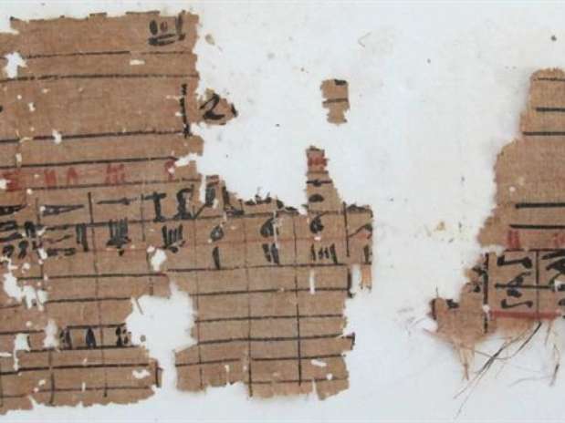 Documentos remontam à época do faraó Keops, que reinou há 4,5 mil anos Foto: EFE