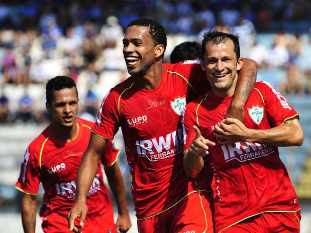 Portuguesa volta para São Paulo com vantagem na decisão da A2 Foto: HELIO SUENAGA / Gazeta Press