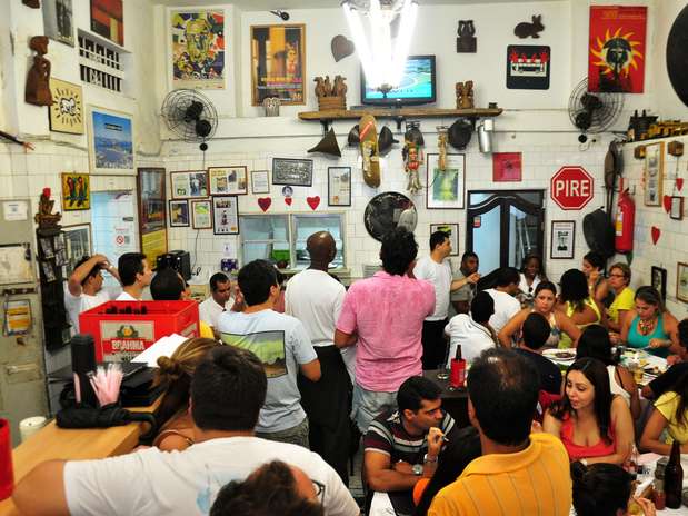 Tradicional endereço do bairro de Santa Teresa, o bar Mineiro serve uma das melhores feijoadas da cidade, segundo jornal Foto: Ascom/Riotur / Divulgação