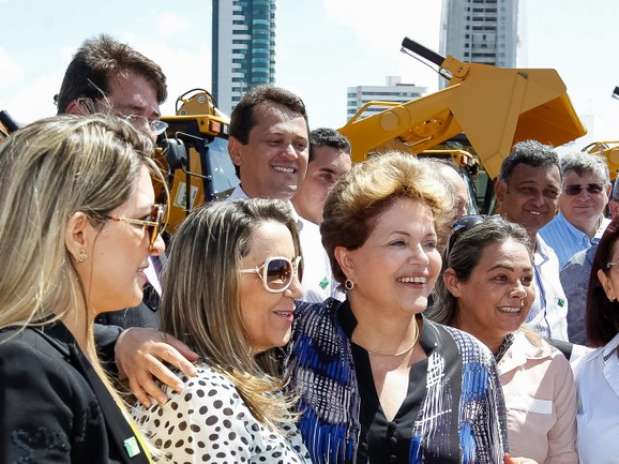 Dilma durante a a cerimônia de entrega das máquinas em Natal Foto: Roberto Stuckert Filho/PR / Divulgação