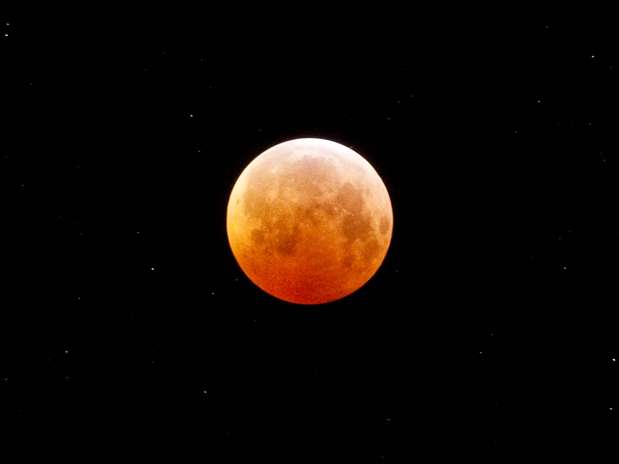 Solstício de inverno coincidiu com eclipse total da lua no Hemisfério Norte em 2010 Foto: Getty Images