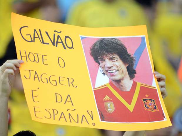 Torcida seca Espanha antes de decisão; Maracanã está lotado de brasileiros Foto: Daniel Ramalho / Terra