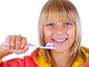 Adolescentes podem manter dentes saudáveis e brilhantes Foto: Shutterstock