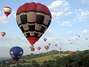 Balões de ar quente tomam os céus de Bristol, na Inglaterra, durante festival realizado em 2012: atividade é segura, garante pilotoFoto: Getty Images