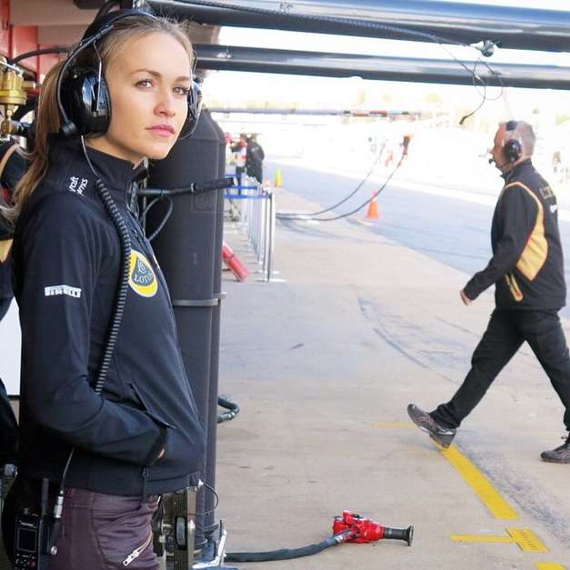 carmenjorda4instarep.jpg