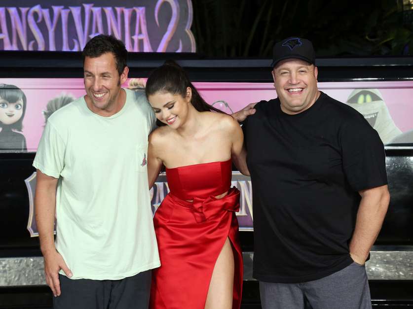 Selena Gomez también compartió con sus colegas Adam Sandler y Kevin James, quienes dan vida en 'Hotel Transylvania 2' al 'Conde Drácula' y el 'Monstruo Frankenstein, 'Frank'', respectivamente. Foto: Getty Images