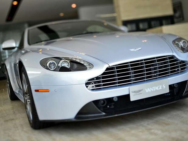Aston Martin comercializou apenas 12 unidades, ante 34 em 2011 Foto: Fernando Borges / Terra