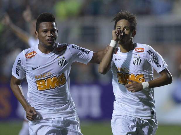 25/08: com show de Neymar, o Santos virou, venceu o Palmeiras por 2 a 1 e empurrou o rival para baixo na tabela do Campeonato Brasileiro na 19ª rodada Foto: Ricardo Matsukawa / Terra