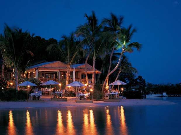 Little Palm Island, Estados Unidos: são 30 bangalôs que recebem hóspedes adultos numa ilha particular do litoral da Flórida, no Little Palm Island. Com estilo tropical e vista para o oceano, as suítes são só uma parte do charme do resort, que conta com belas praias exclusivas, spa e pratos gastronômicos no restaurante ou em jantares românticos à luz de velas Foto: Divulgação Little Palm Island, Estados Unidos: são 30 bangalôs que recebem hóspedes adultos numa ilha particular do litoral da Flórida, no Little Palm Island. Com estilo tropical e vista para o oceano, as suítes são só uma parte do charme do resort, que conta com belas praias exclusivas, spa e pratos gastronômicos no restaurante ou em jantares românticos à luz de velas Foto: Divulgação