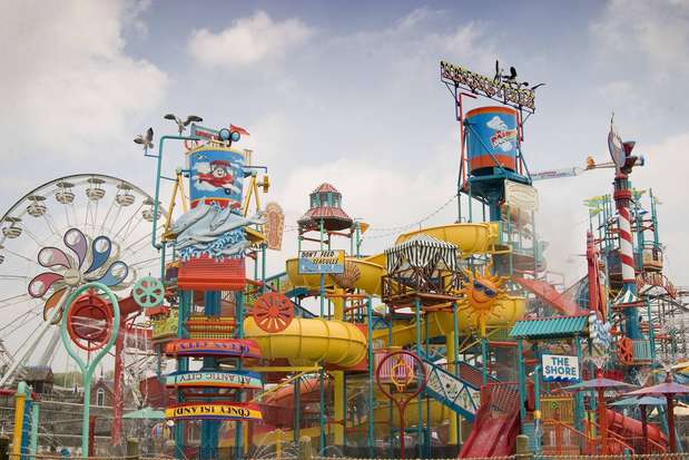 Hershey Park, Estados Unidos: Hershey na Pensilvânia, fica a três horas de Nova York e duas horas e meia de Washington. A cidade é conhecida pela sua marca de chocolate homônima e pelo Hershey Park, parque de diversões criado inicialmente para os trabalhadores da fábrica de chocolate mas que foi aberto para o público e tem hoje mais de 60 brinquedos e 12 montanhas russas numa área de mais de 450 km² Foto: Divulgação