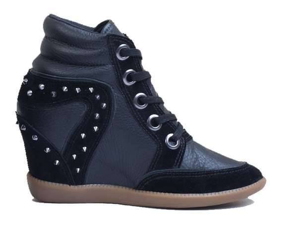 C&A aposta no "must have" da estação que une moda, conforto e atitude. Na foto, sneaker preto com spike. Os preços variam de R$ 209,00 à R$ 249,00. Mais informações em www.cea.com.br Foto: Divulgação