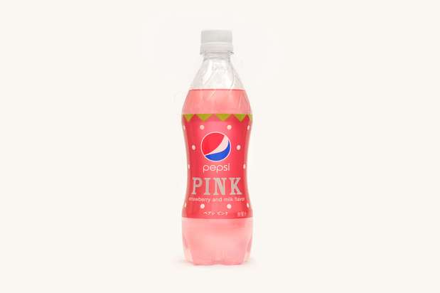 Pepsi Pink: lançada no Japão, a bebida tem sabor semelhante ao de morango com leite e foi criada para as fãs de Hello Kitty Foto: Divulgação