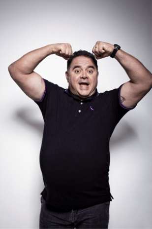 O ator e cantor Léo Jaime foi escolhido como garoto propaganda da marca Reserva, que lança a sua linha 3G Foto: Divulgação