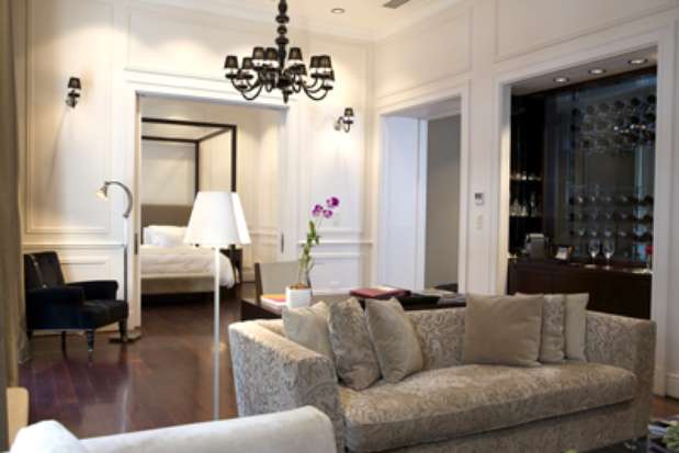 Algodon Mansion Argentina: você pode precisar de um pouco de privacidade depois de uma massagem para casais na cobertura do hotel, acompanhado de algumas taças de vinho. O quarto conta com serviços românticos, com vinho e snacks para o casal Foto: Divulgação