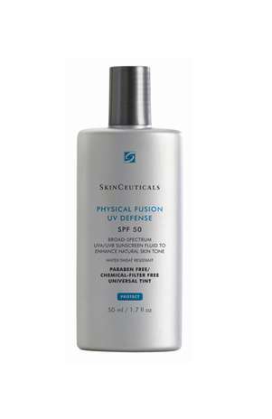 Com textura fina, produto sem parabenos e com cor de base universal é resistente à água e ao suor Foto: Divulgação Com textura fina, produto sem parabenos e com cor de base universal é resistente à água e ao suor Foto: Divulgação